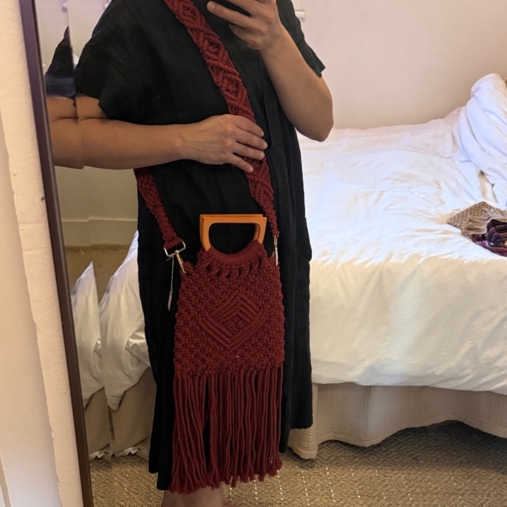 Handcrafted Red Macramé Bag - Picture 9 of 13